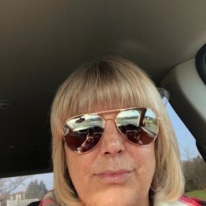 Meet your Posher, Sheri